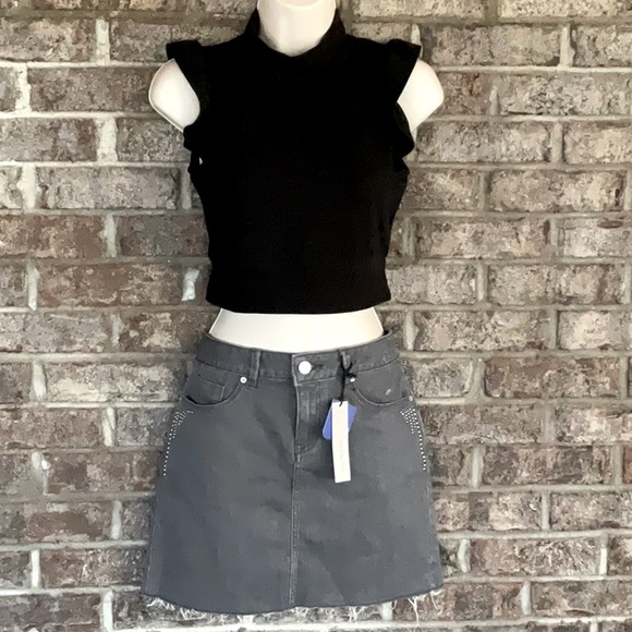 Calvin Klein jeans skirt - Picture 2 of 11